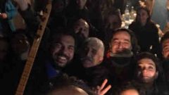 ‘Çukur’ dizisinin ‘Vartolu’su Erkan Kolçak Köstendil’e sette sürpriz doğum günü kutlaması