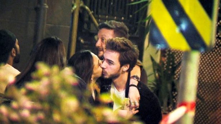 Arka Sokaklar dizisinin Tekin’i Onur Bay ve Dilara Aksüyek aşkı belgelendi