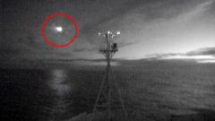 Avustralya’da meteorun düşme anı kamerada! Geceyi gündüze çevirdi