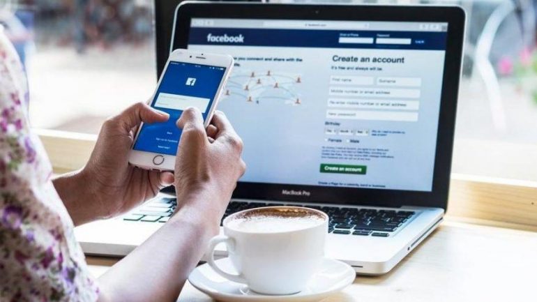 Facebook’ta evden çalışma kavgası başladı