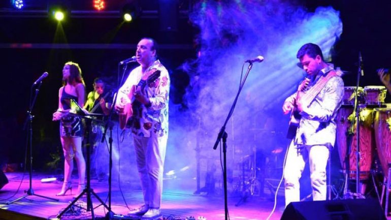 Şarkıcı Ata, beyin kanaması nedeniyle hayatını kaybetti