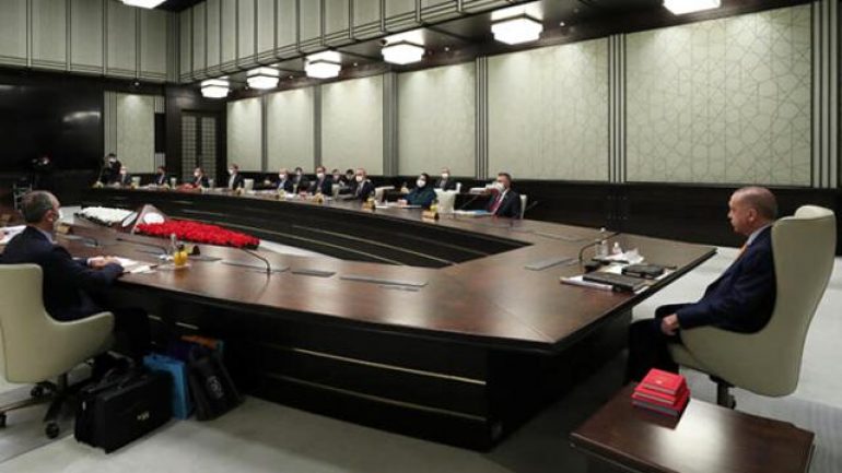 Vaka sayıları düşmezse hafta içi de kısıtlama gelebilir