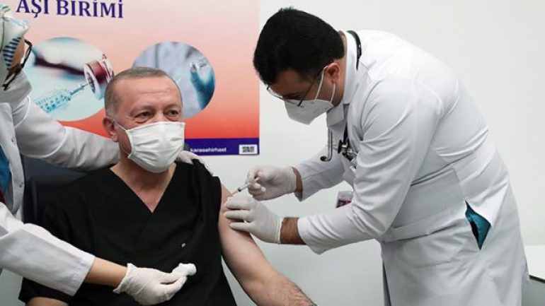 Cumhurbaşkanı Erdoğan koronavirüs aşısı oldu