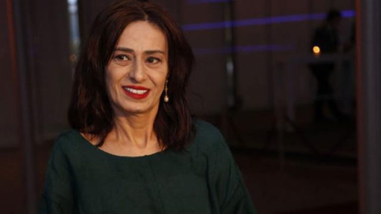 Yıldız Tilbe de WhatsApp’ı silenler arasına girdi!