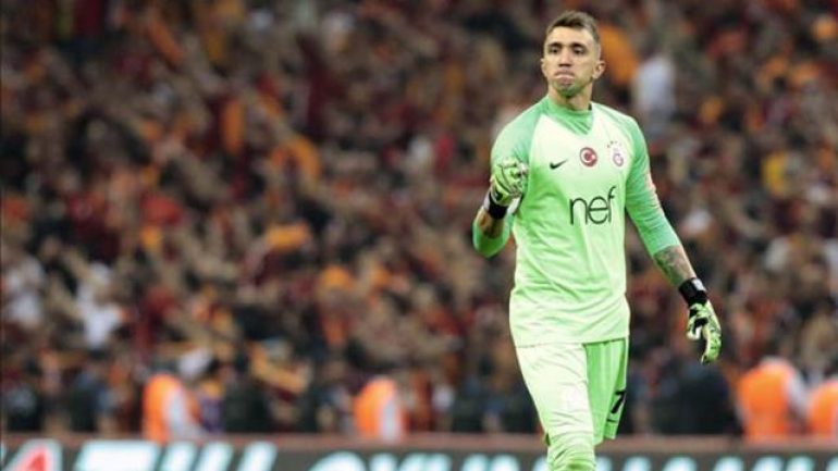 Galatasaray’da Muslera krizi!