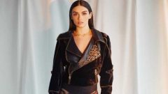 Hazar Ergüçlü deniz sezonunu açtı