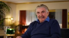 Usta oyuncu Erdal Özyağcılar’dan bomba itiraflar!