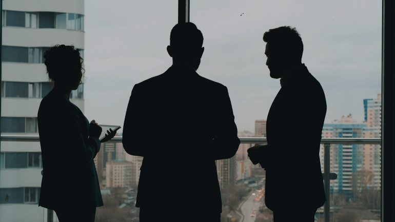 Gain’den Beyaz Yaka belgeseli