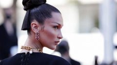 Kırmızı halıda Bella Hadid rüzgarı!