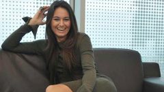 Eda Taşpınar sınırları zorladı! Kumsalda çırılçıplak poz verdi