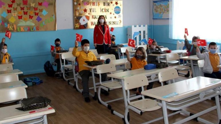 Milli Eğitim Bakanı Mahmut Özer okullardaki devamlılık oranını açıkladı