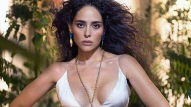 Mahmut Tuncer’in kızı Gizem Tuncer’den olay sözler: Parasız adam gereksiz adamdır!