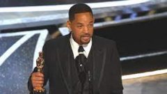 Oscar Töreni’nde ünlü komedyene tokat atan Will Smith, özür diledi