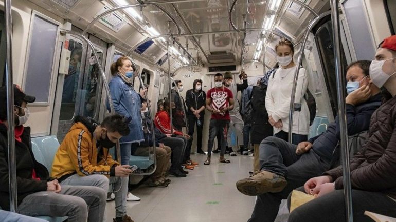 Pandemi sonrası için düğmeye basıldı! İki alan hariç maskeleri komple atıyoruz