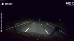 Araç kamerasına takıldı! 94 yıldır garip kazaların yaşandığı yolda esrarengiz görüntü