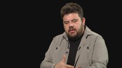 Eser Yenenler: Nasıl baba olunur bilmiyorum!