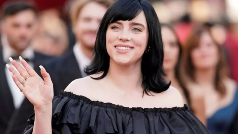 Billie Eilish dış görünüşüne gelen yorumlara tepki gösterdi: Duygularımı çok incitiyor