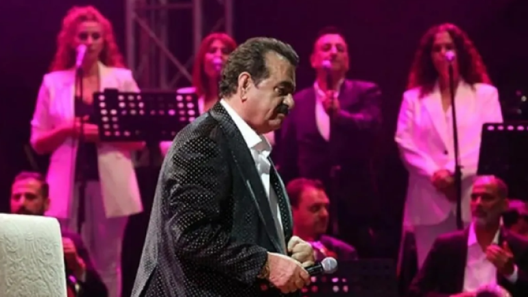 İbrahim Tatlıses hayranlarını yağmurlu hava bile durduramadı!