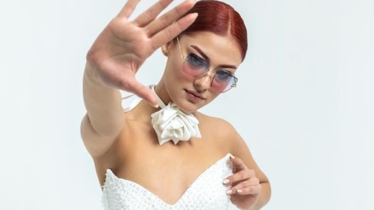 BURCU ŞERİTOĞLU ”DURUŞ BENLİĞİMİN İFADESİ”