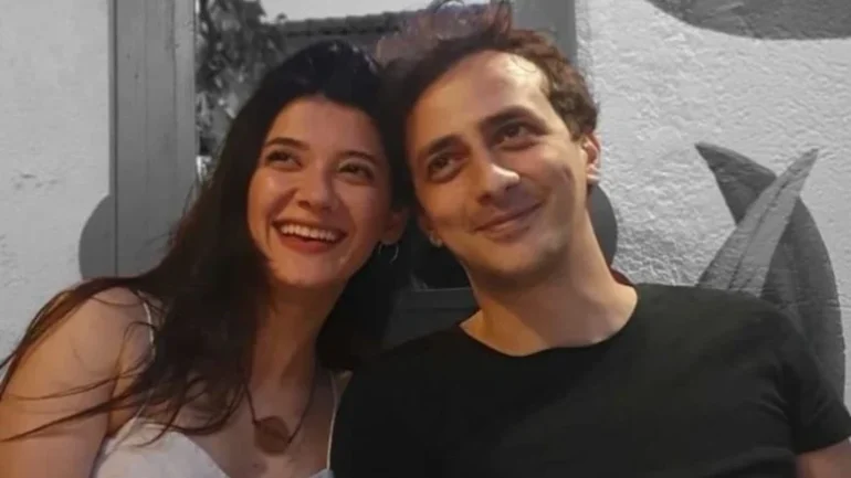 Ünlü oyuncu ve senarist baba oldu