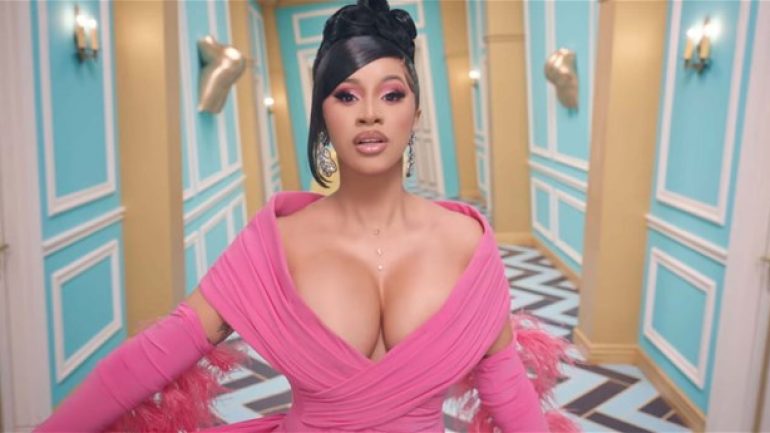 Cardi B., Twitter’a veda etti