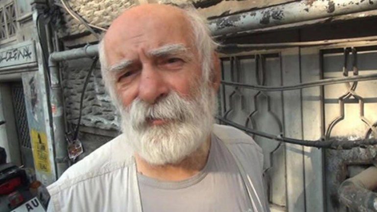 Usta oyuncu Hikmet Karagöz hayatını kaybetti