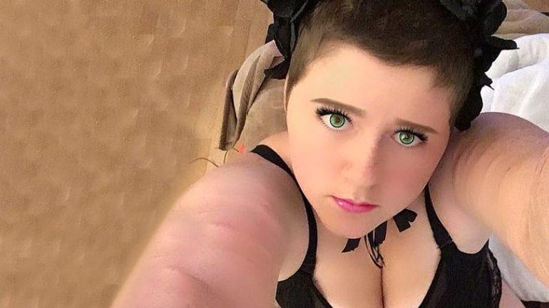 Çöpçatanlık sitesinde tanıştığı adamı fantezi yalanıyla kandıran kadın, adamı seks oyuncağıyla boğarak öldürdü!