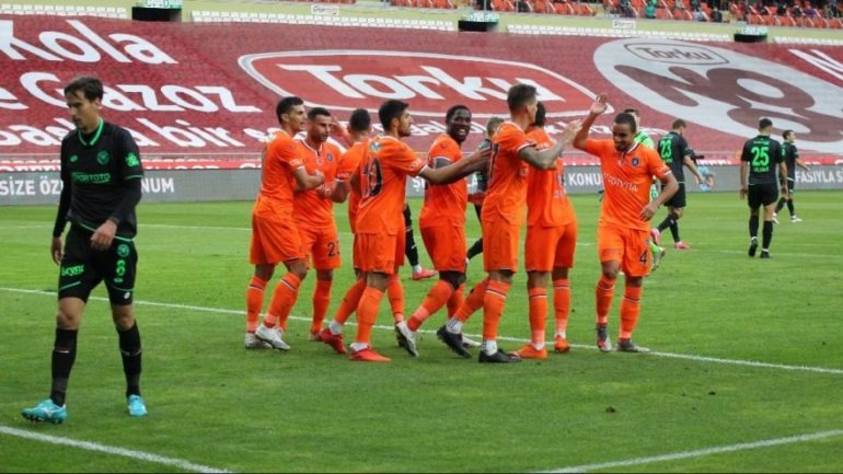 Başakşehir, Konyaspor’u 2-1 mağlup etti