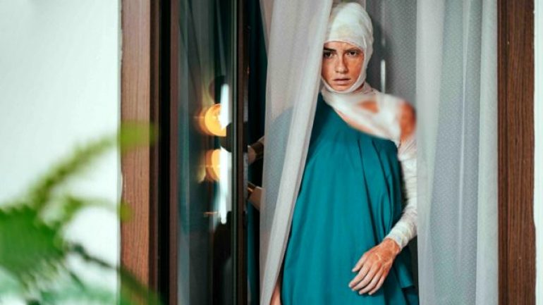 Alev Alev dizisi için bambaşka biri oldu!  5 saatlik makyajla yanık imajı verildi