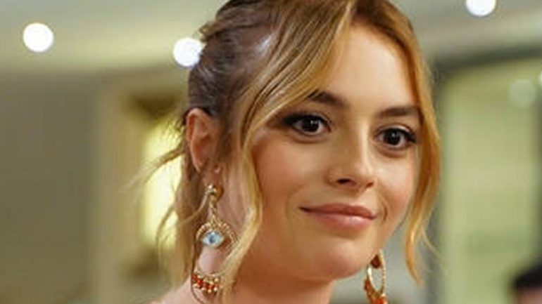 Melis Sezen: Sevgilim gözümün önünde beni aldattı