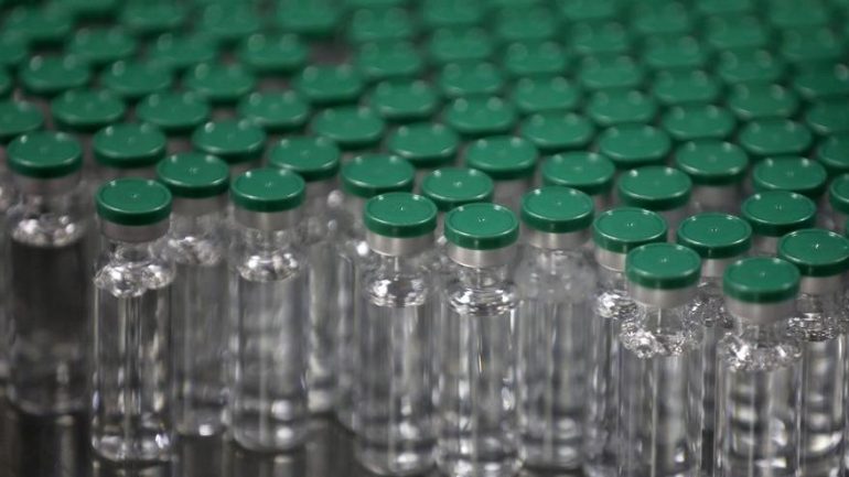 Bir Covid-19 aşısı daha onay bekliyor