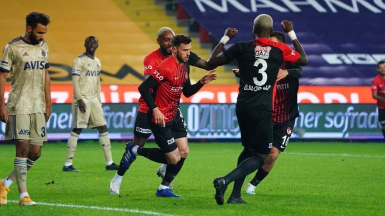 Fenerbahçe’nin deplasman serisi sona erdi! Antep’te kayıp…