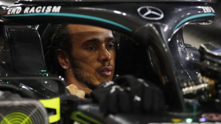 Mercedes pilotu Lewis Hamilton, korona virüsüne yakalandı