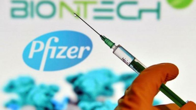 Pfizer’in geliştirdiği aşıyı yaptıran gönüllülerden 4 kişide yüz felci görüldü