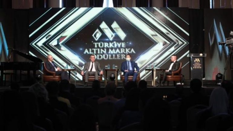 İstanbul Marka ve Kariyer Zirvesi sektörün devlerini ağırladı