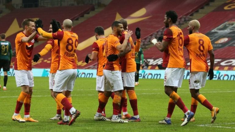 Galatasaray gol oldu yağdı