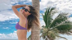 Şeyma Subaşı, lüks tekneden bikinili pozlarını paylaştı