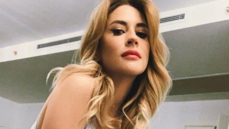 Aynur Aydın, kiralık sevgili arıyor