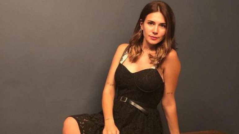 Buse Varol’dan Eliz paylaşımı: Avuç içi kadar mutluluk