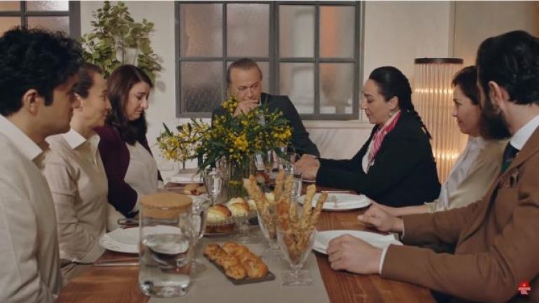 Kırmızı Oda dizisinde yaprak dökümü! 2 başrol oyuncusu diziden ayrıldı