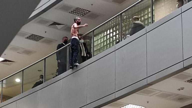 Çağlayan Adliyesi’nde intihar girişimi!