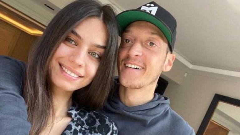 Amine Gülşe’nin pozunda servet yatıyor