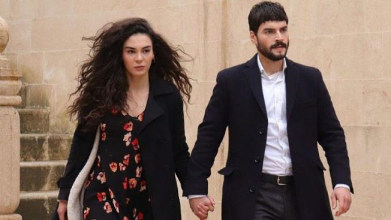 Hercai dizisi final yaptı! Başrol oyunculardan duygulandıran veda