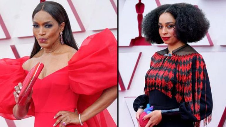 Kırmızı halıda aksesuar şıklığı!