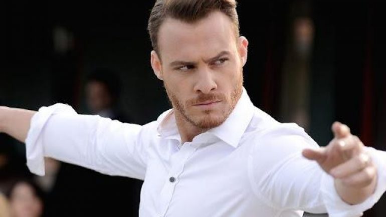 Kerem Bürsin maske takmayanlara ‘Salak’ dedi! Sosyal medya ikiye bölündü