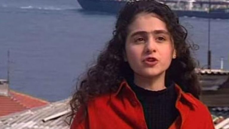 “Oy Didem” diyerek hayatımıza giren Azeri kızı, estetiği abarttı!