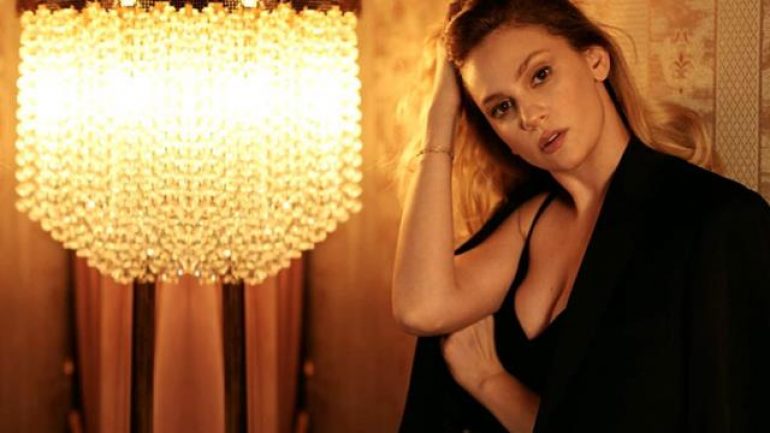 Farah Zeynep Abdullah imaj tazeledi