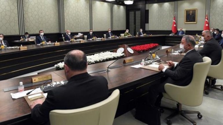 Kabine, iki kritik gündemle toplanıyor! Pazar günü kısıtlaması ve maske şartı kaldırılacak mı?