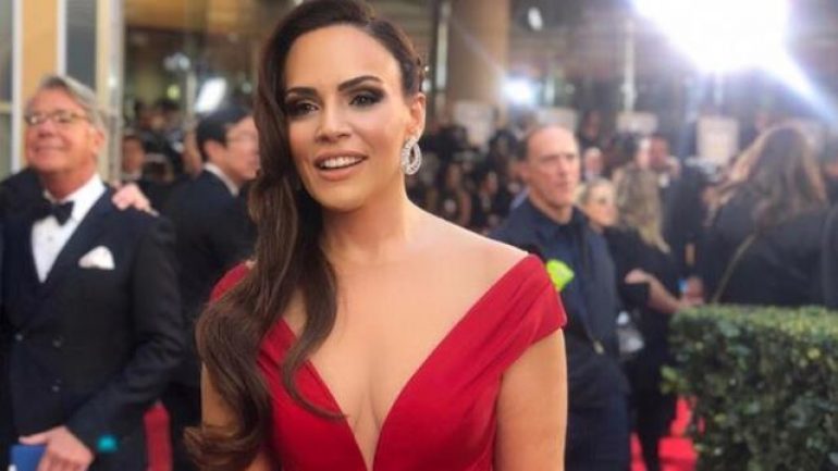 Buket Aydın’dan cesur pozlar