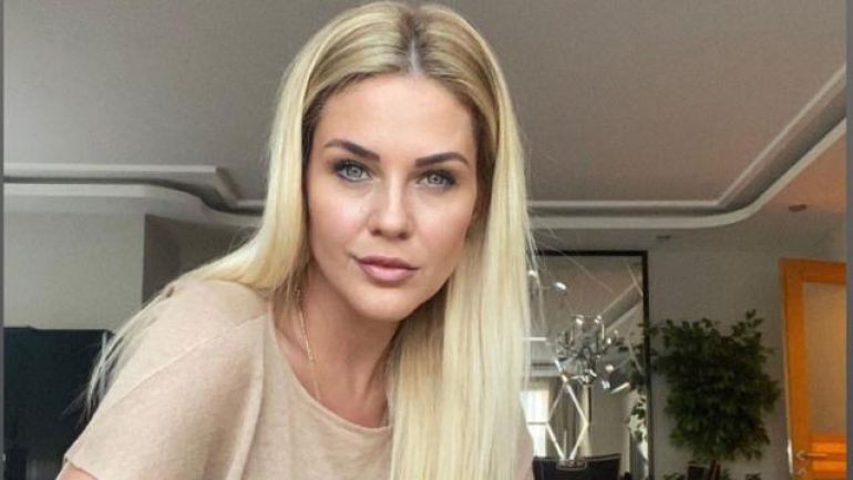 Emine Ün’ün kız kardeşi hayran bıraktı! “Ablası ayrı kardeşi ayrı güzel”